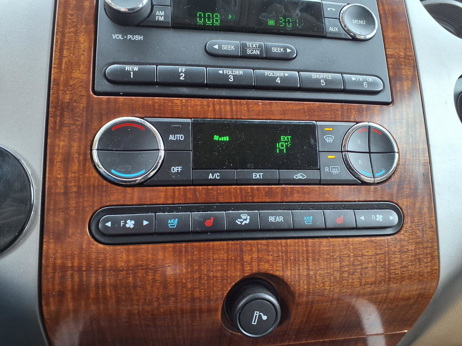 Used 2010 Ford Expedition Eddie Bauer image 20