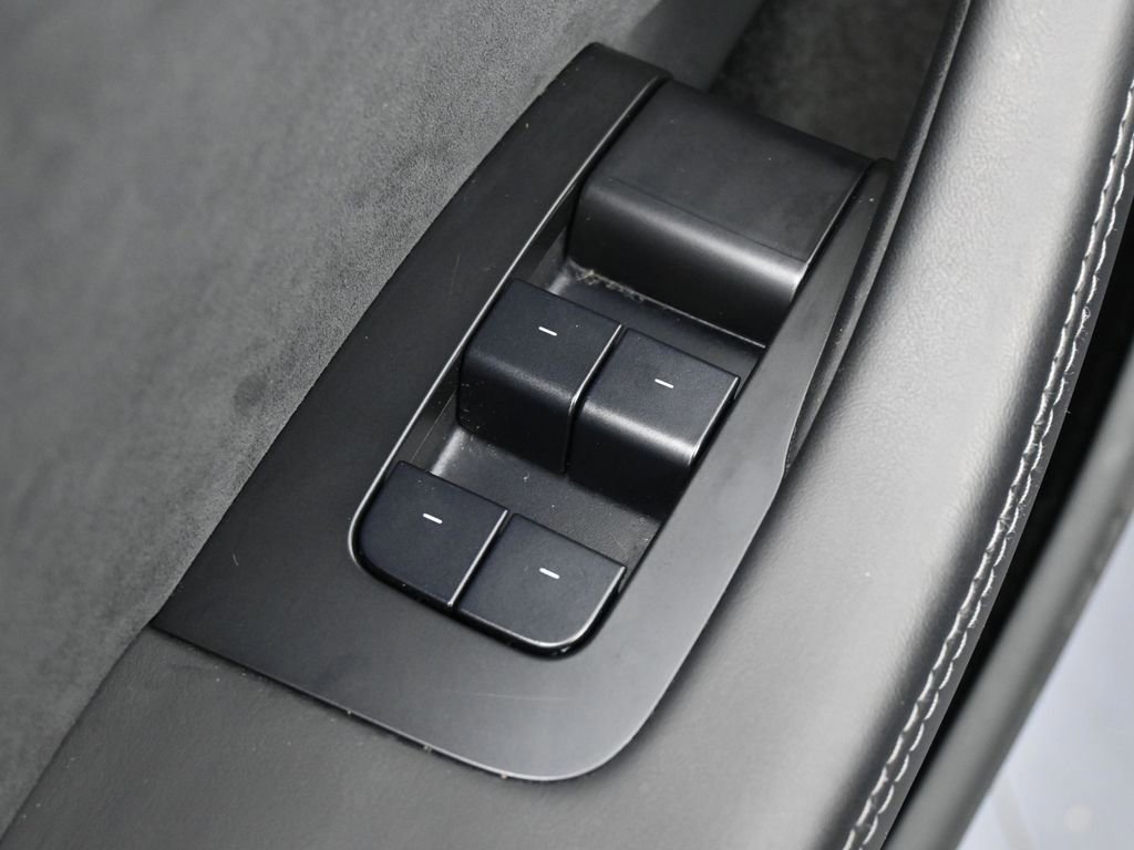 Used 2025 Tesla Model 3 Long Range image 14