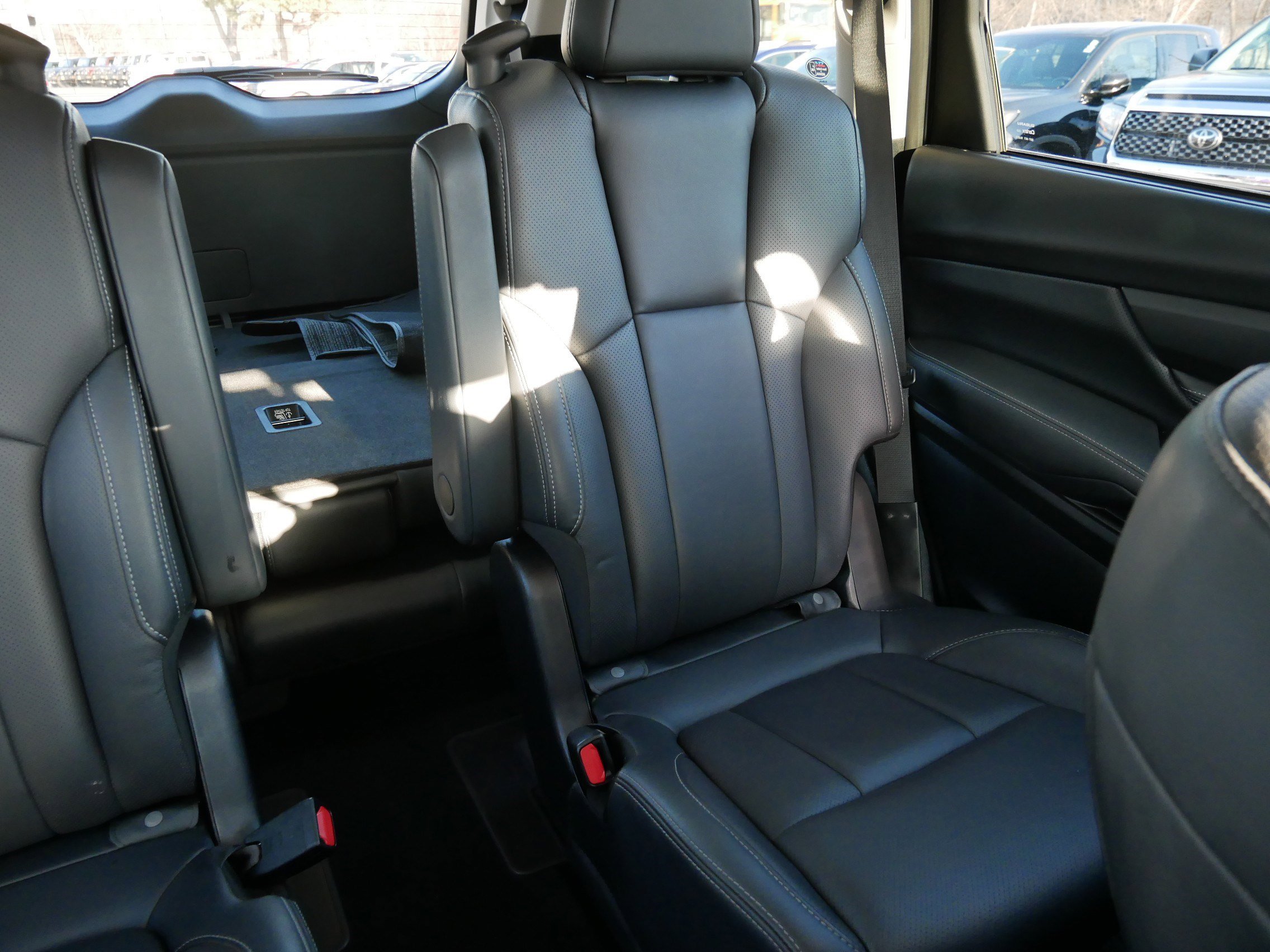 Used 2023 Subaru Ascent Limited image 14