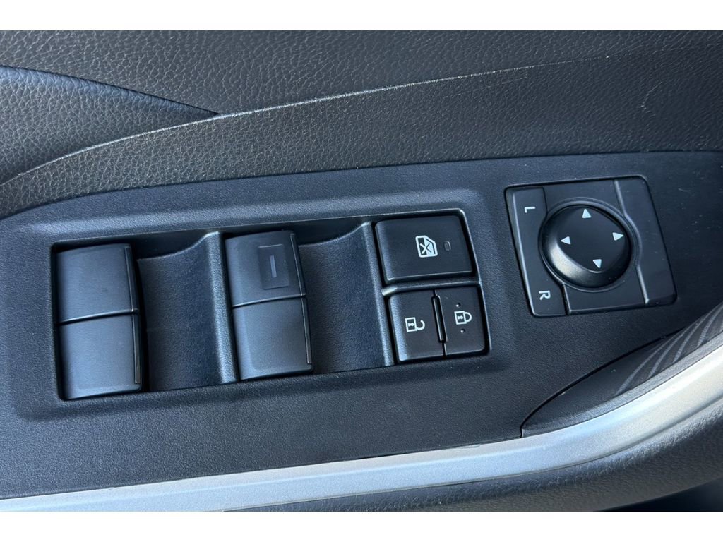 Certified 2023 Toyota RAV4 LE AWD/4WD image 12