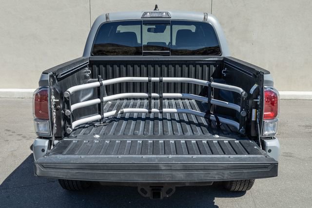 Used 2020 Toyota Tacoma TRD Sport w/ Technology Package image 5