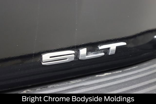 Used 2021 GMC Yukon XL SLT w/ SLT Premium Package image 30