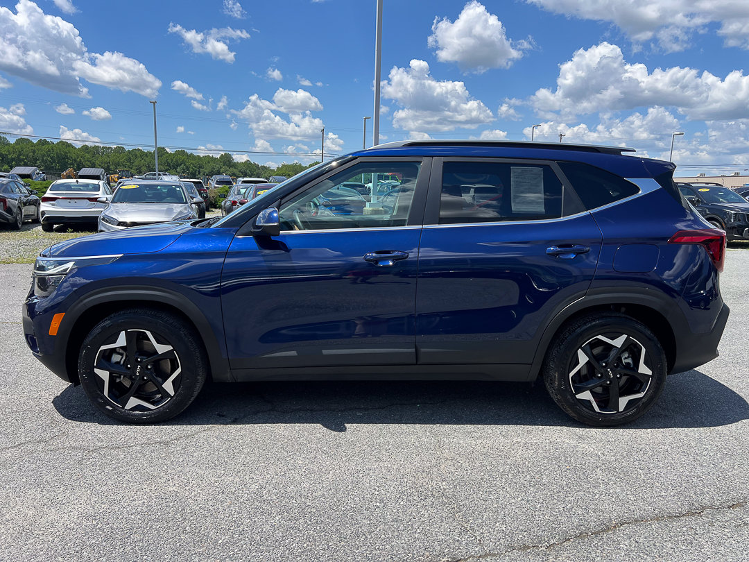 Used 2024 Kia Seltos EX AWD/4WD image 17