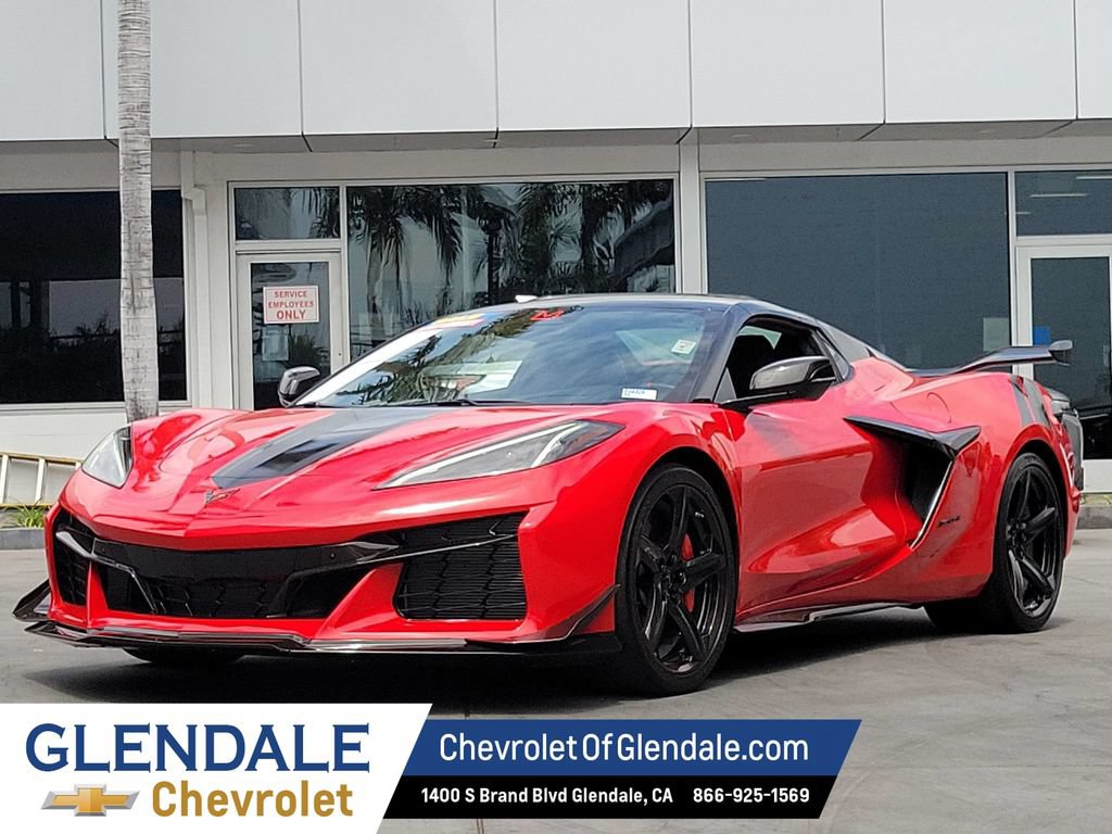 Used 2024 Chevrolet Corvette Z06 w/ Z07 Performance Package RWD image 16