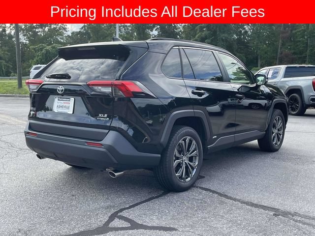 Used 2023 Toyota RAV4 XLE Premium AWD/4WD image 5