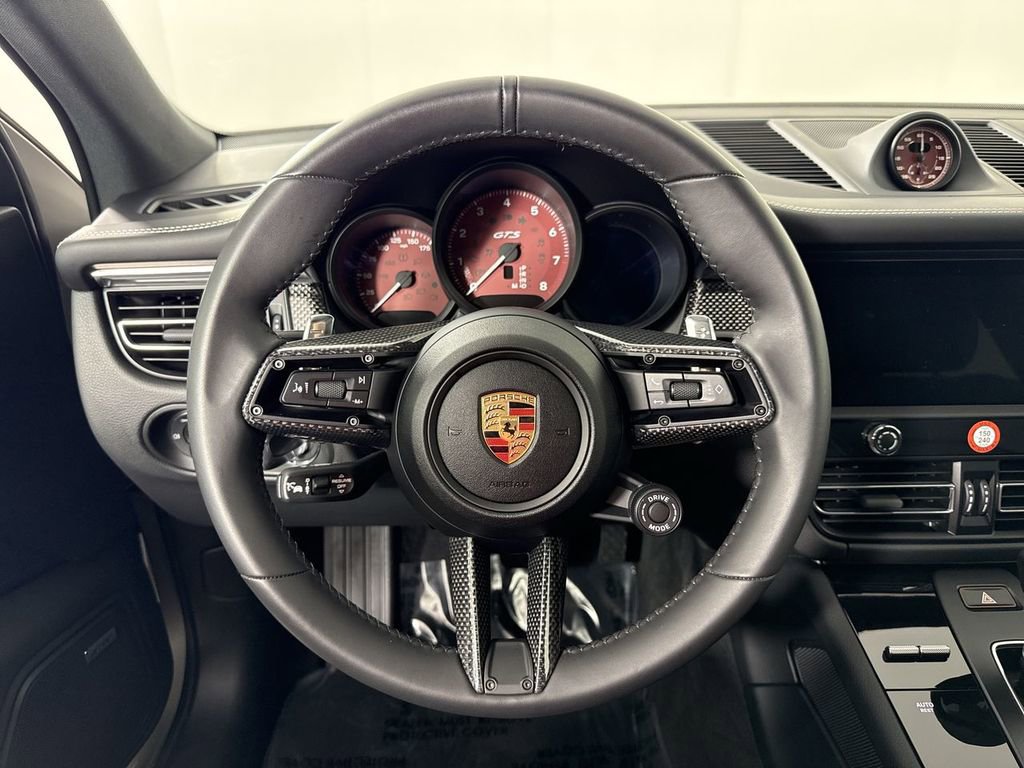 Certified 2025 Porsche Macan GTS AWD/4WD image 36