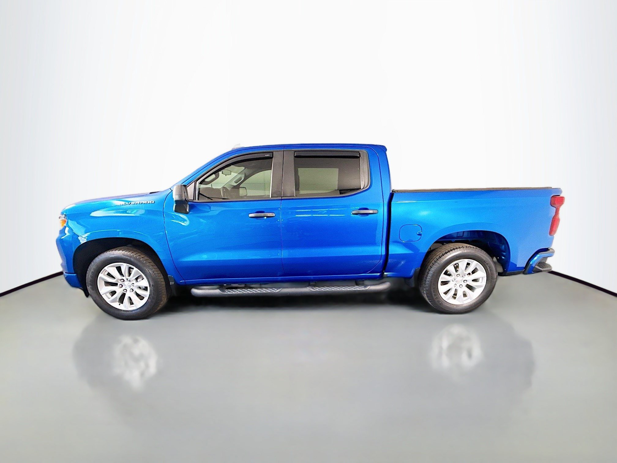 Used 2023 Chevrolet Silverado 1500 Custom RWD image 6
