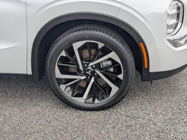 Used 2022 Mitsubishi Outlander SE image 10