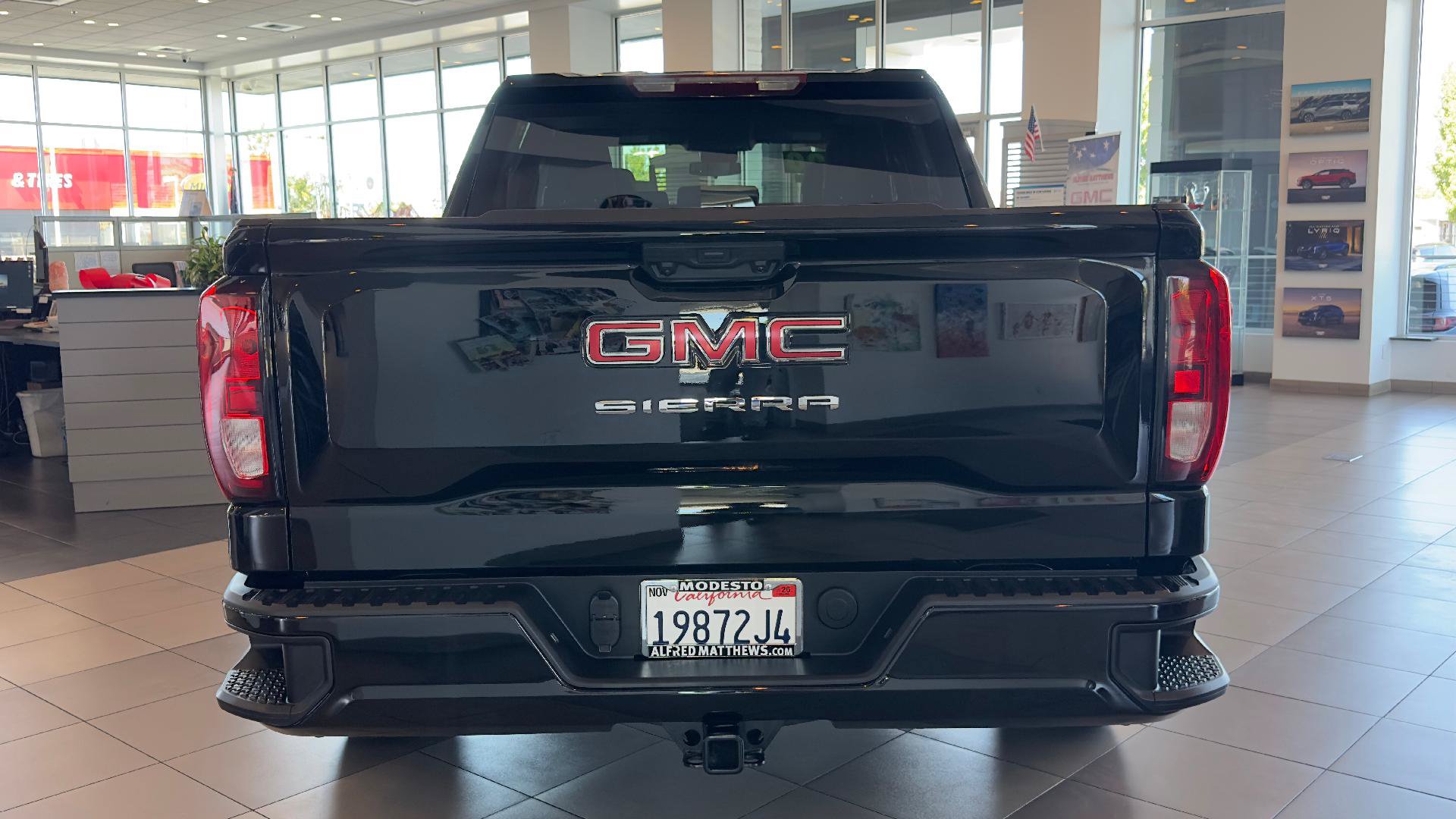 Used 2026 GMC Sierra 1500 Pro w/ Graphite Edition RWD image 5