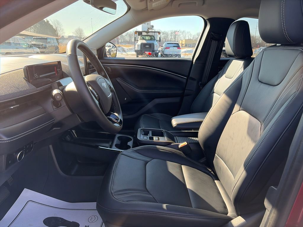 Used 2025 Ford Mustang Mach-E Premium image 21