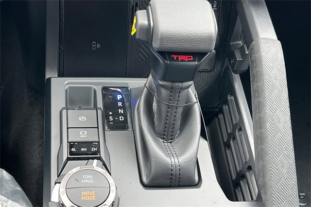 Used 2025 Toyota Tacoma TRD Sport image 18