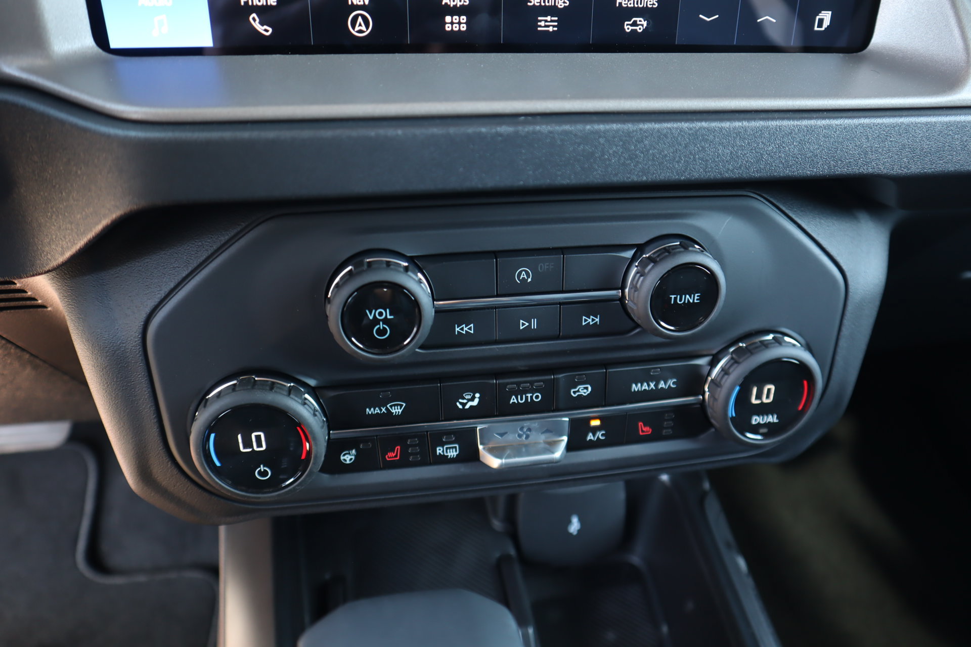 New 2026 Ford Bronco Outer Banks AWD/4WD image 8