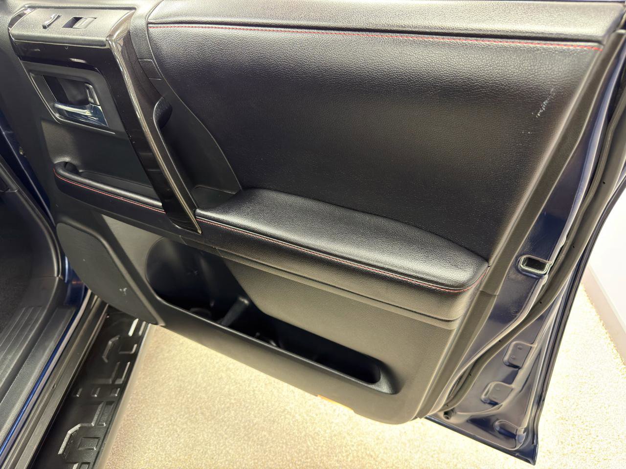 Used 2018 Toyota 4Runner TRD Off-Road Premium image 13