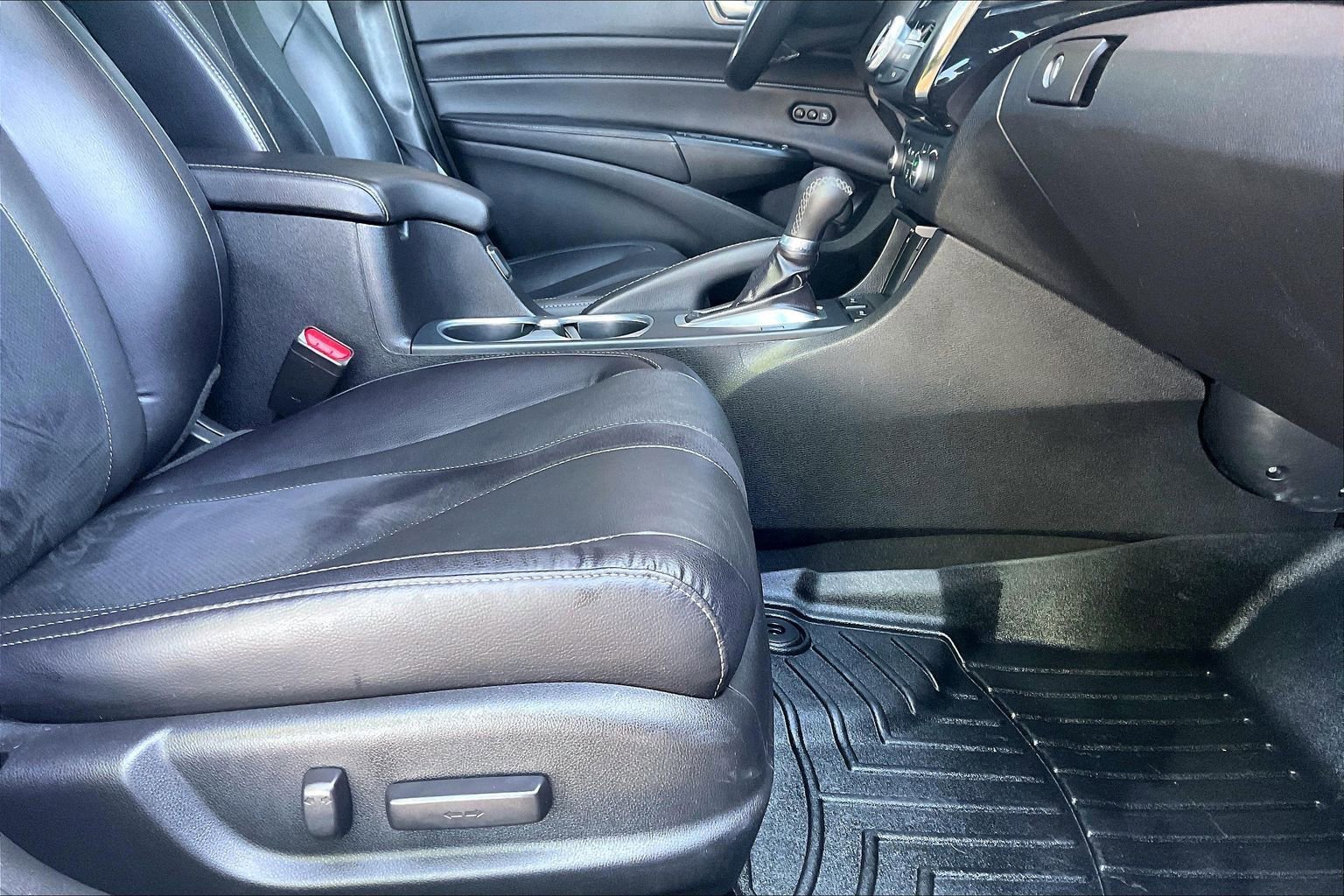 Used 2022 Acura ILX FWD image 22