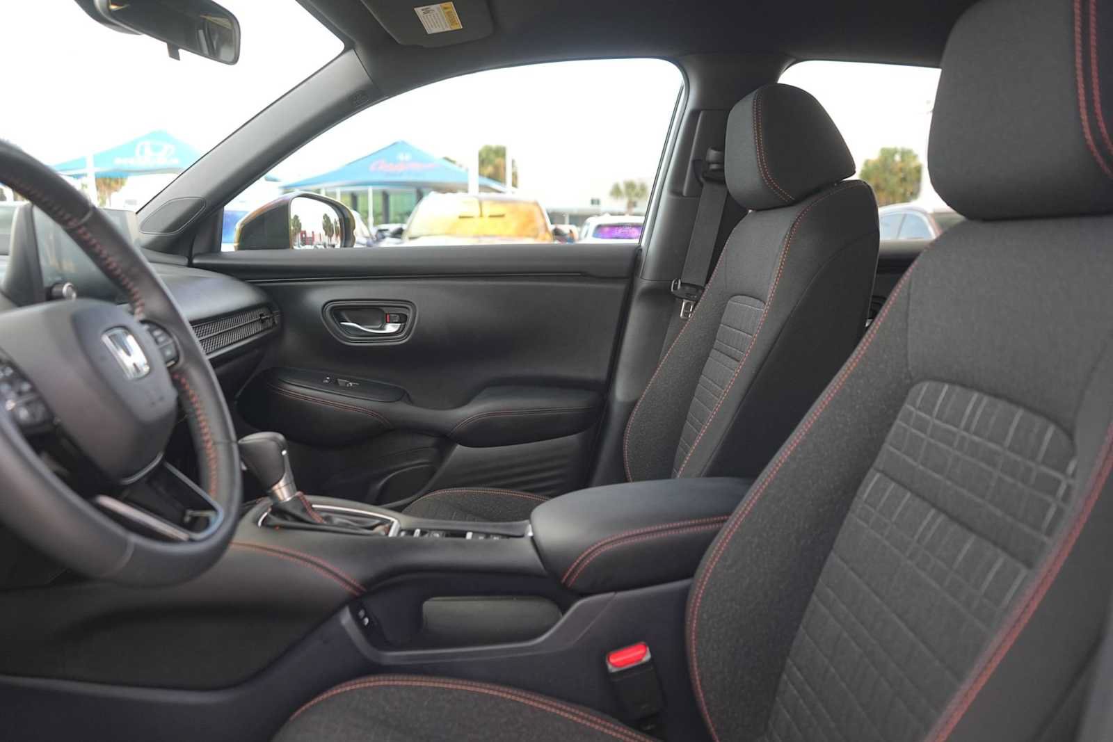 Used 2024 Honda HR-V Sport image 11