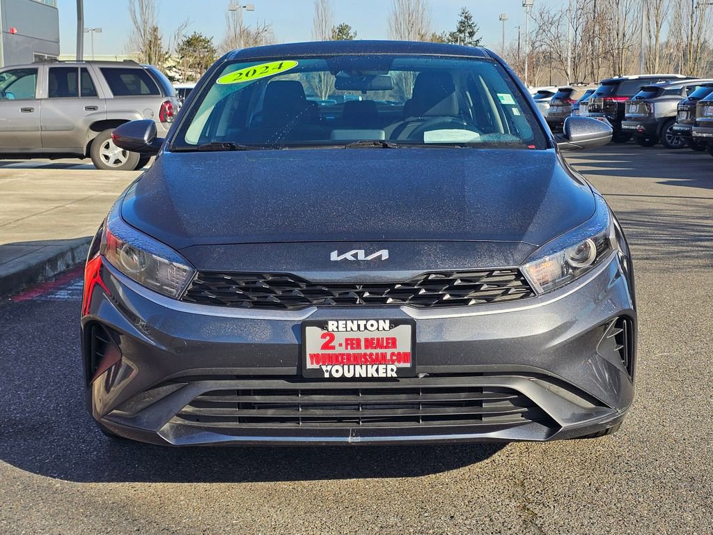 Used 2024 Kia Forte LXS image 2