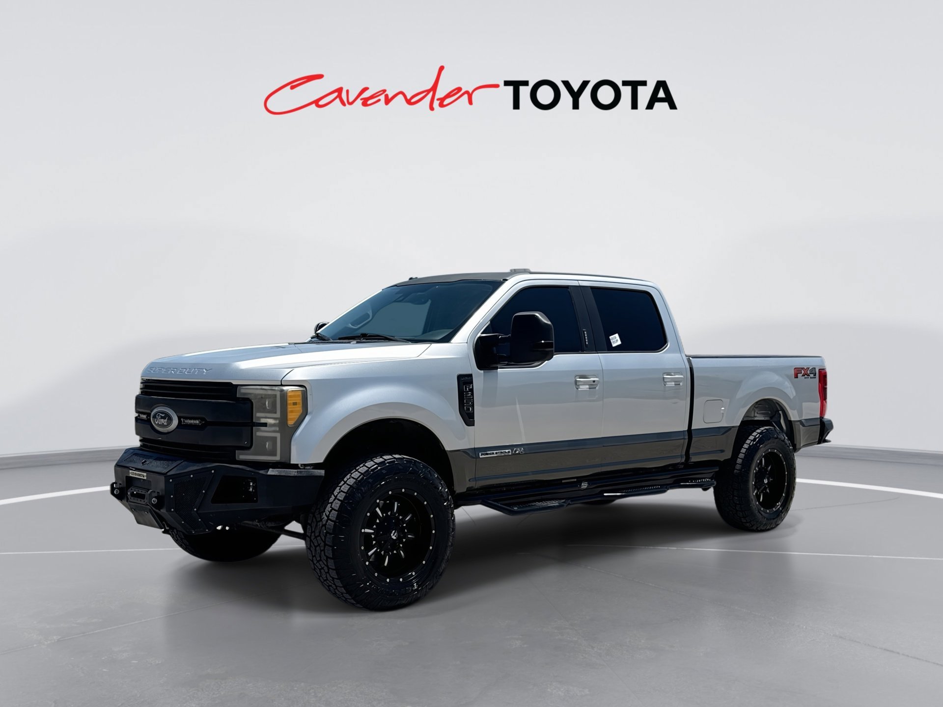 Used 2017 Ford F250 Lariat w/ Lariat Ultimate Package AWD/4WD image 1