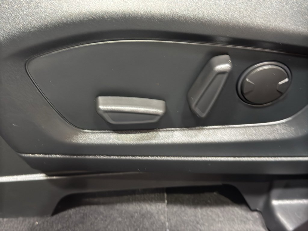 Used 2022 Ford Explorer ST w/ ST Street Pack image 17