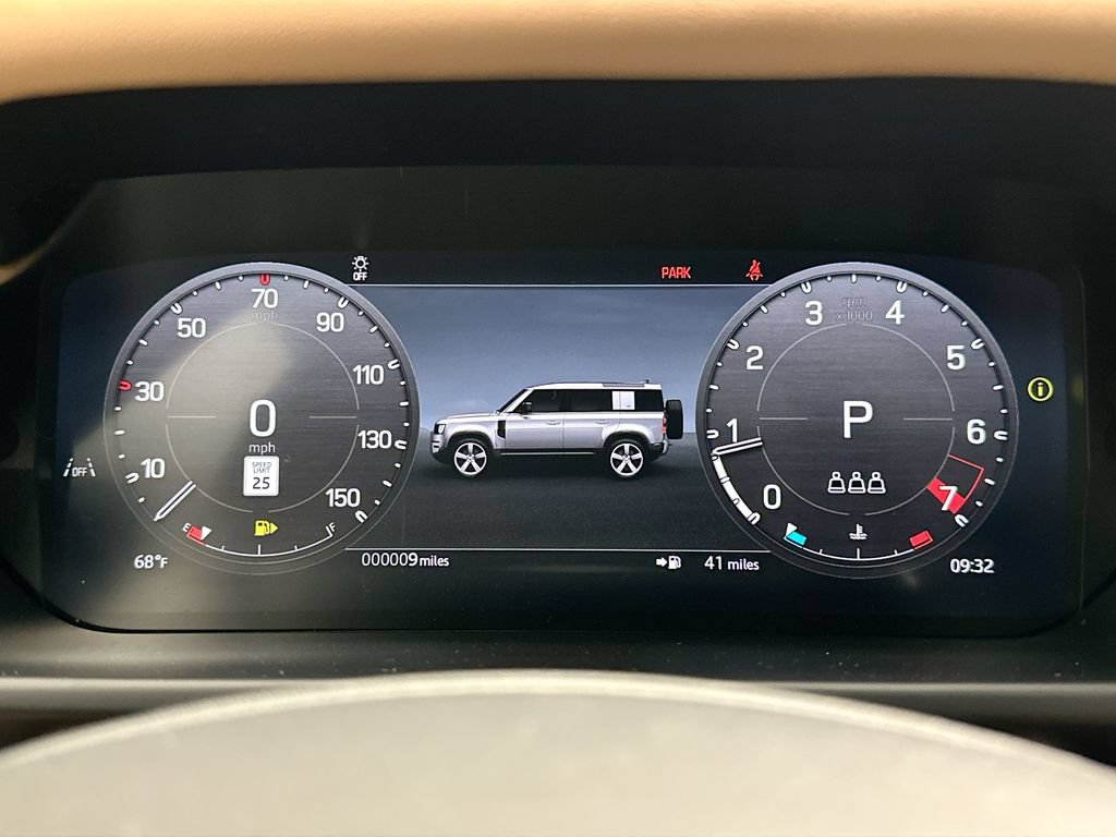 Certified 2025 Land Rover Defender 110 X-Dynamic SE AWD/4WD image 13