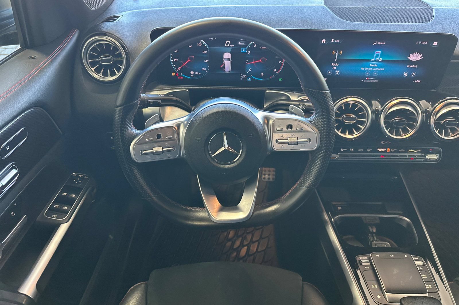 Used 2022 Mercedes-Benz GLB 250 4MATIC image 14