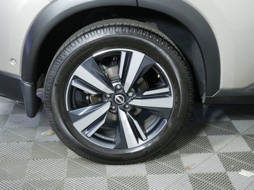 Used 2022 Nissan Rogue Platinum w/ Head-Up Display Package AWD/4WD image 11