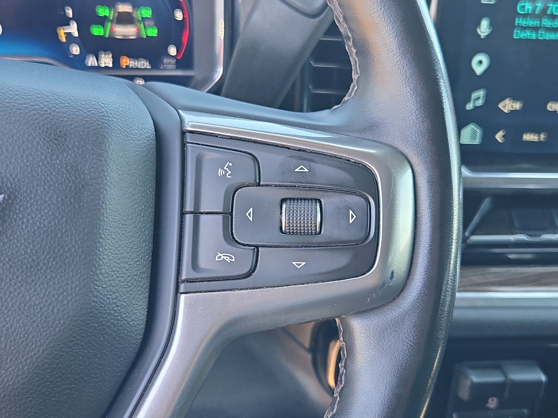 Used 2025 Chevrolet Silverado 2500 LT AWD/4WD image 19