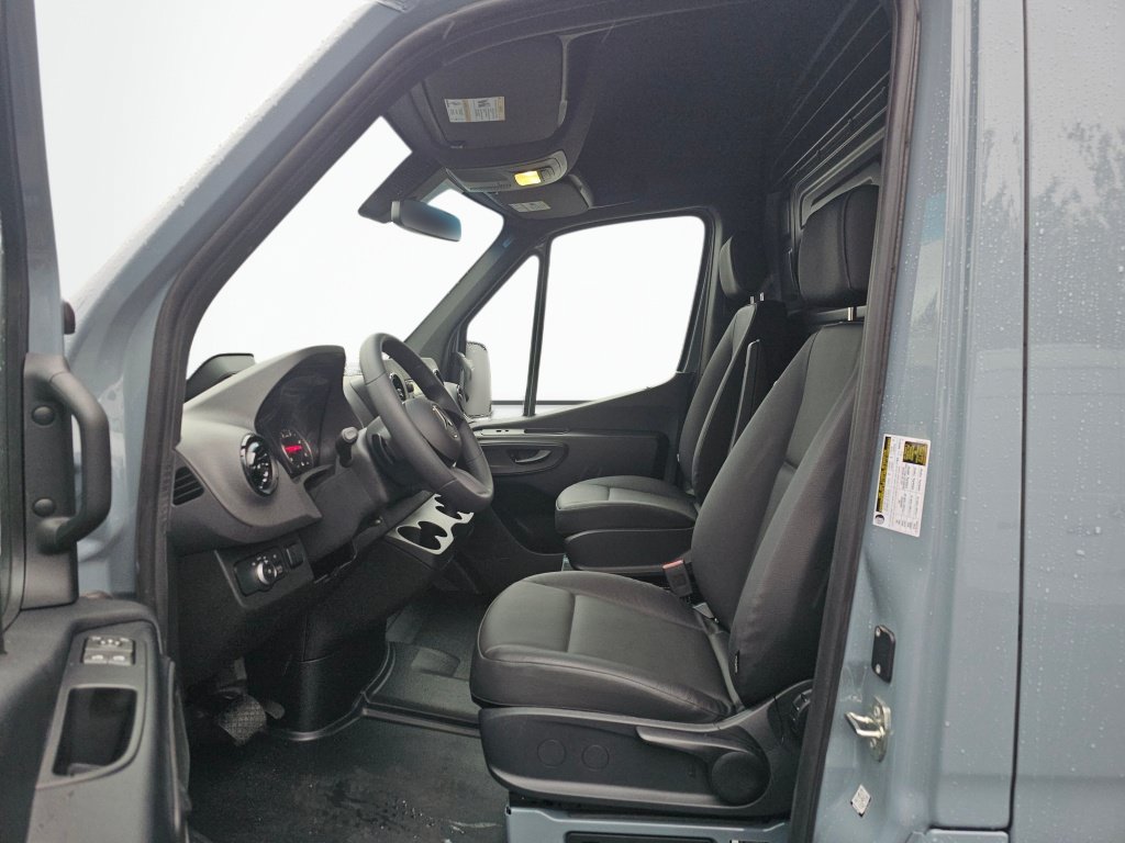 New 2025 Mercedes-Benz Sprinter 2500 image 19