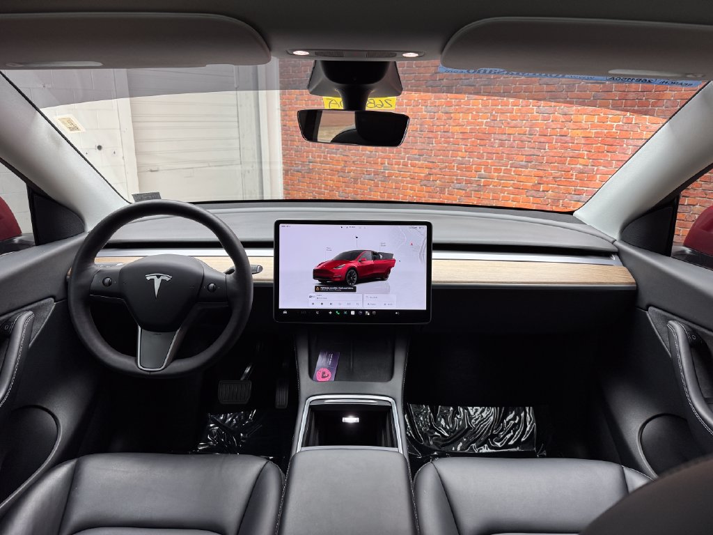 Used 2022 Tesla Model Y Long Range AWD/4WD image 13
