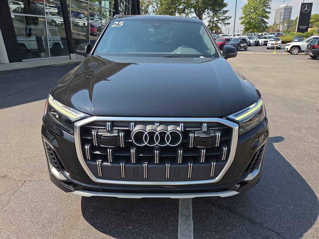 Used 2025 Audi Q7 3.0T Premium Plus AWD/4WD image 8