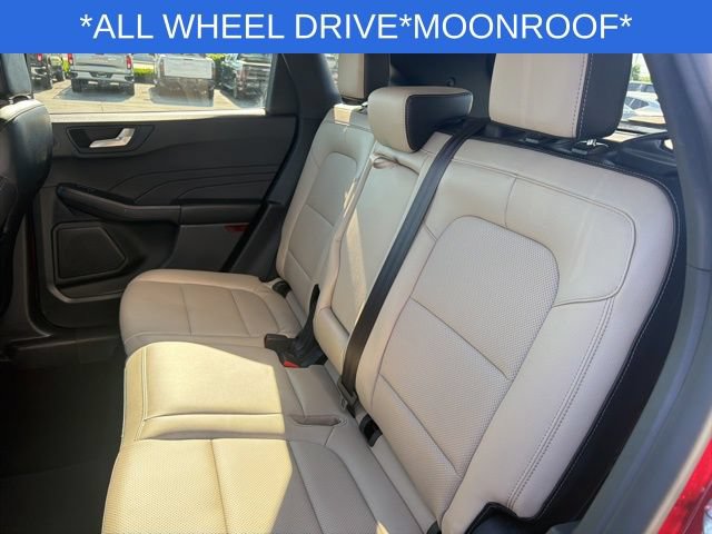 Used 2022 Ford Escape SEL w/ Technology Package AWD/4WD image 19