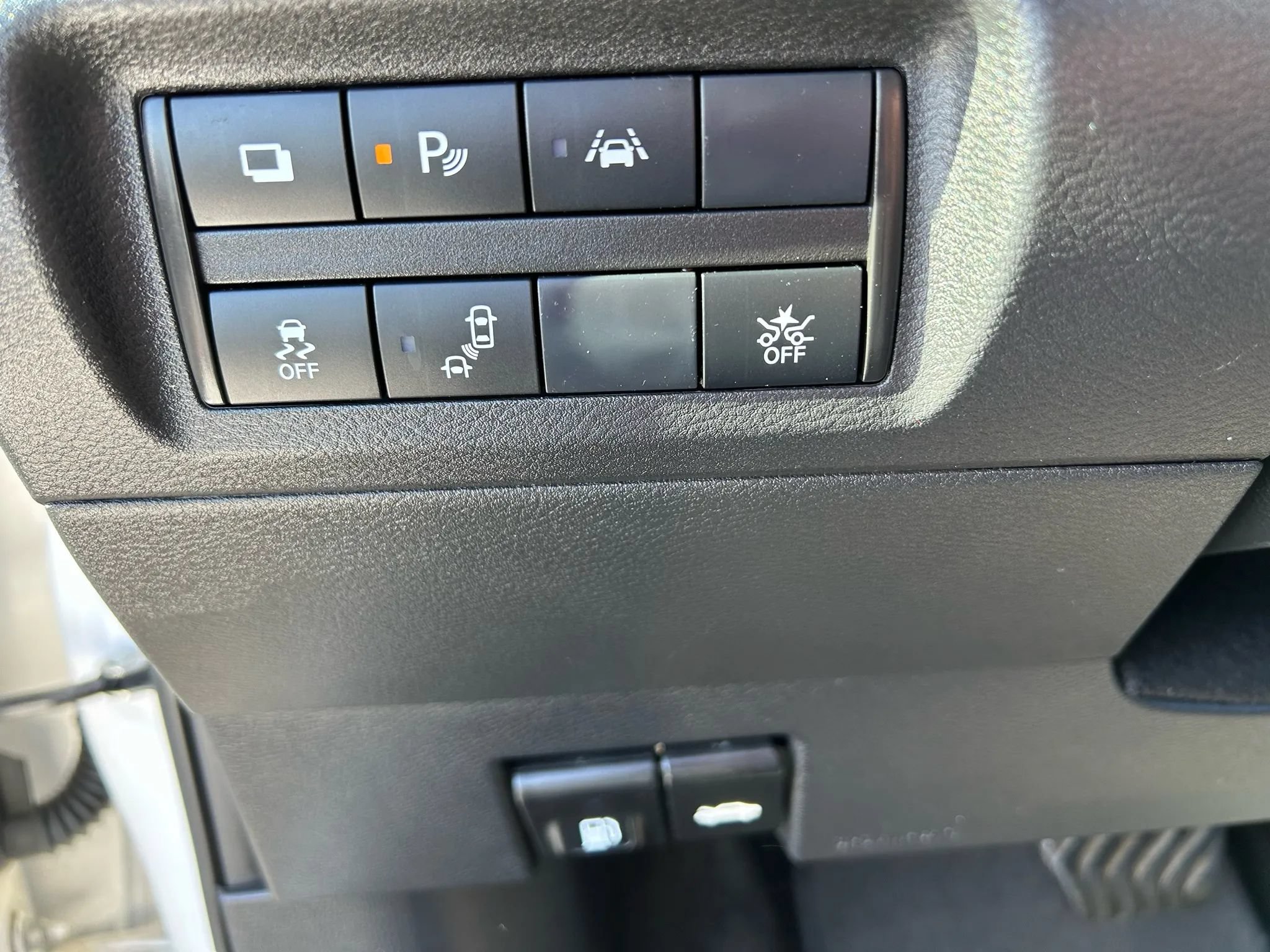 Used 2023 Nissan Kicks S FWD image 21