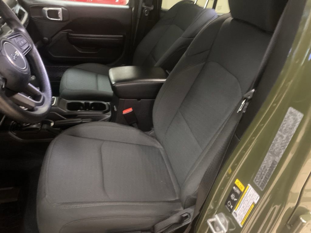 Used 2023 Jeep Wrangler Unlimited Sport AWD/4WD image 18