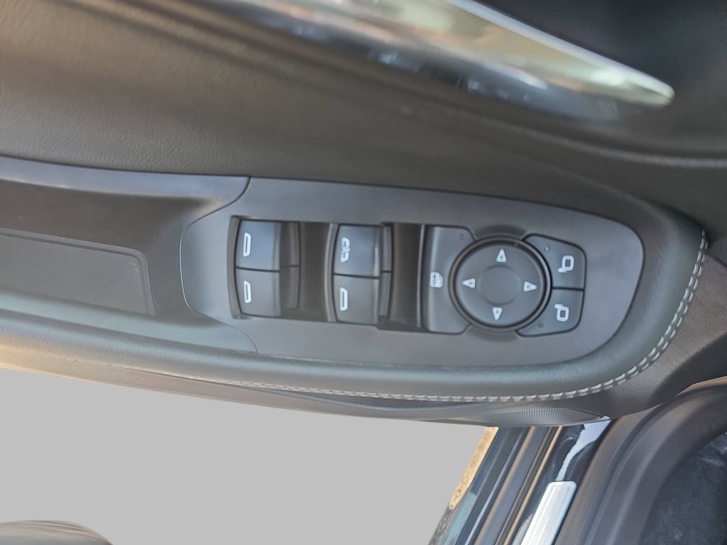 Certified 2023 Buick Encore GX Select w/ Sport Touring Package FWD image 34