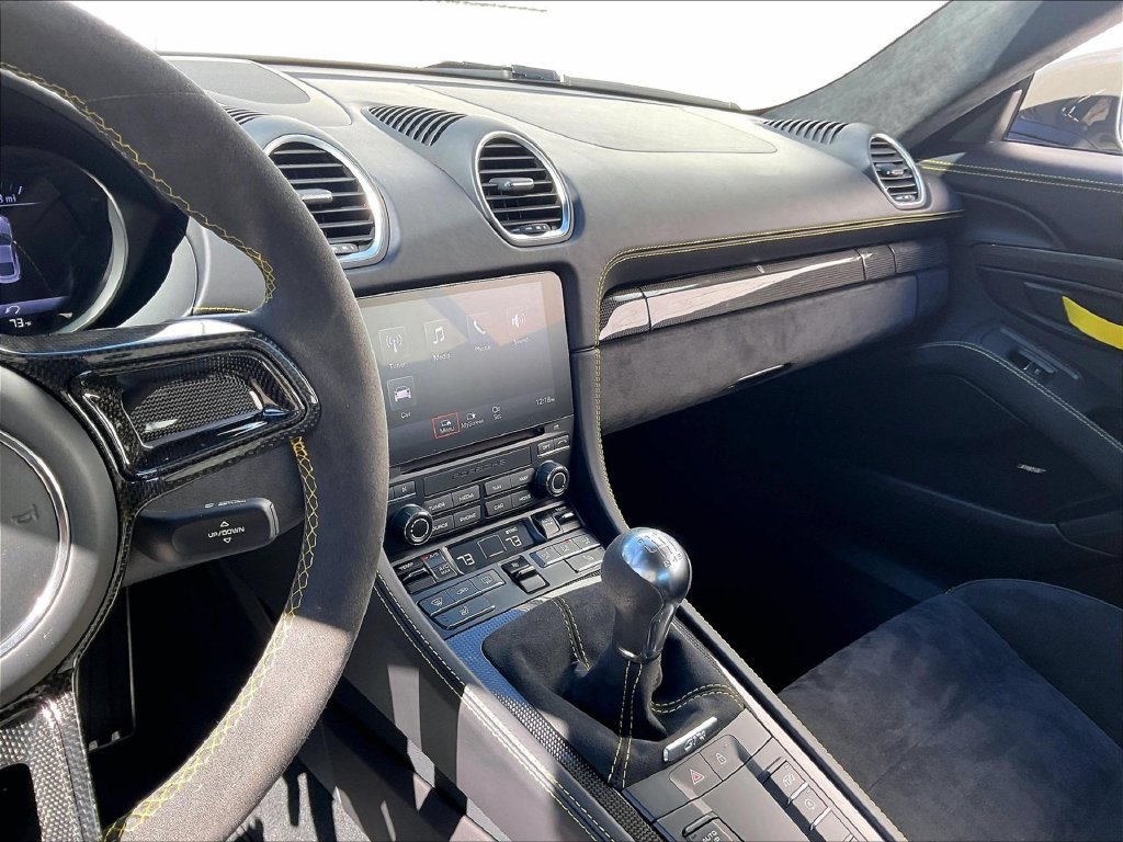Certified 2021 Porsche 718 Cayman GT4 RWD image 10