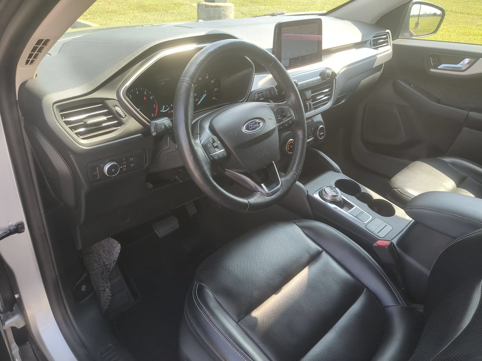 Used 2020 Ford Escape SEL FWD image 15