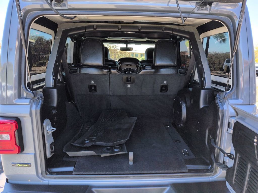 Certified 2022 Jeep Wrangler Unlimited Rubicon w/ Steel Bumper Group image 26