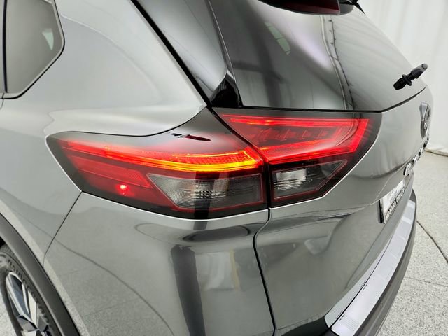 Used 2022 Nissan Rogue SL w/ SL Premium Package image 30