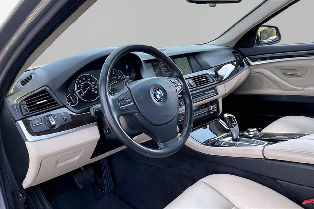 Used 2013 BMW 535i xDrive Sedan AWD/4WD image 12
