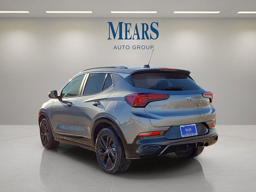 Used 2024 Buick Encore GX Sport Touring image 3