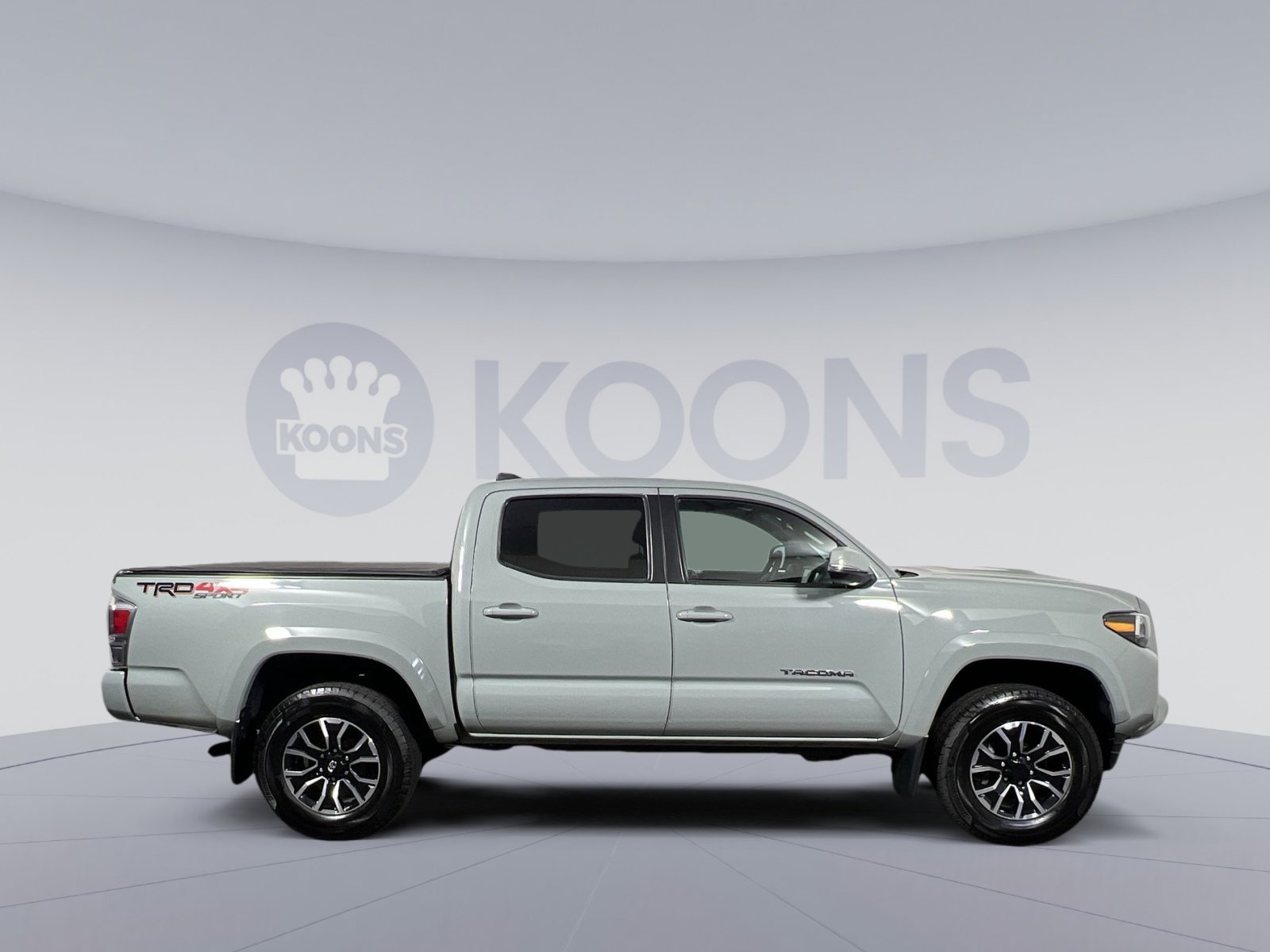 Used 2022 Toyota Tacoma TRD Sport w/ Technology Package AWD/4WD image 12