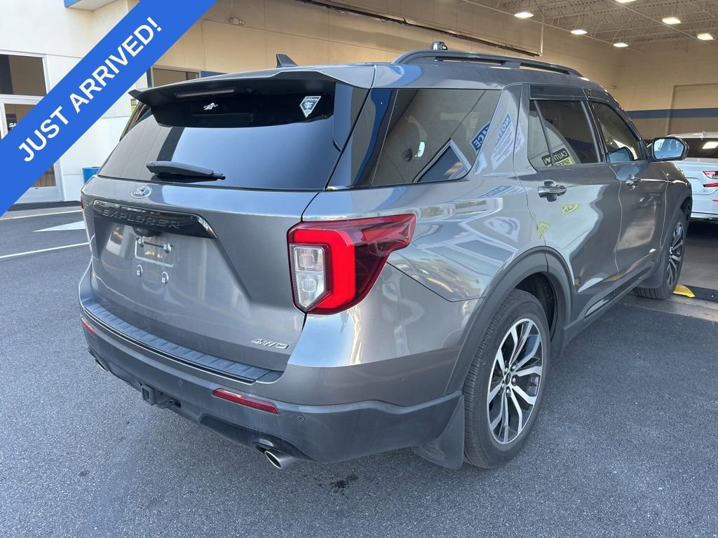 Used 2022 Ford Explorer ST-Line w/ Class IV Trailer Tow Package image 3