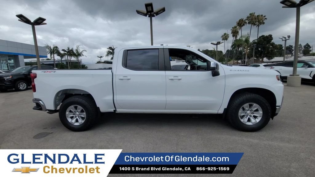Certified 2022 Chevrolet Silverado 1500 LT AWD/4WD image 9