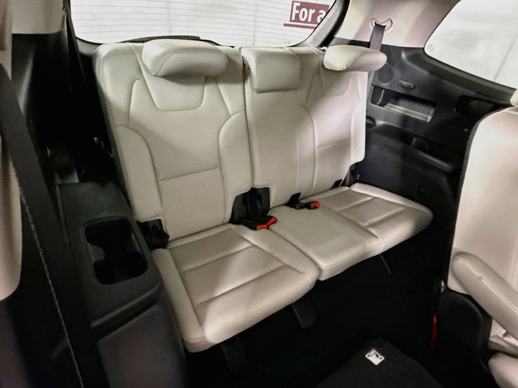 Used 2020 Kia Telluride SX w/ SX Prestige Package AWD/4WD image 20
