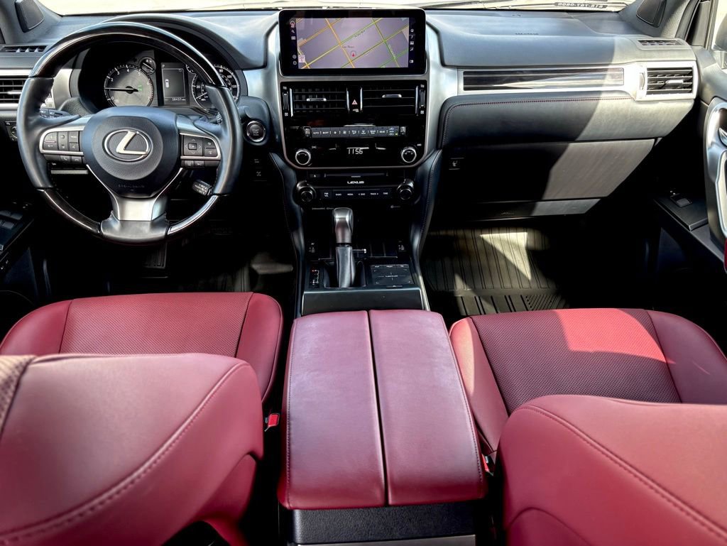 Used 2023 Lexus GX 460 Premium w/ Premium Package image 13