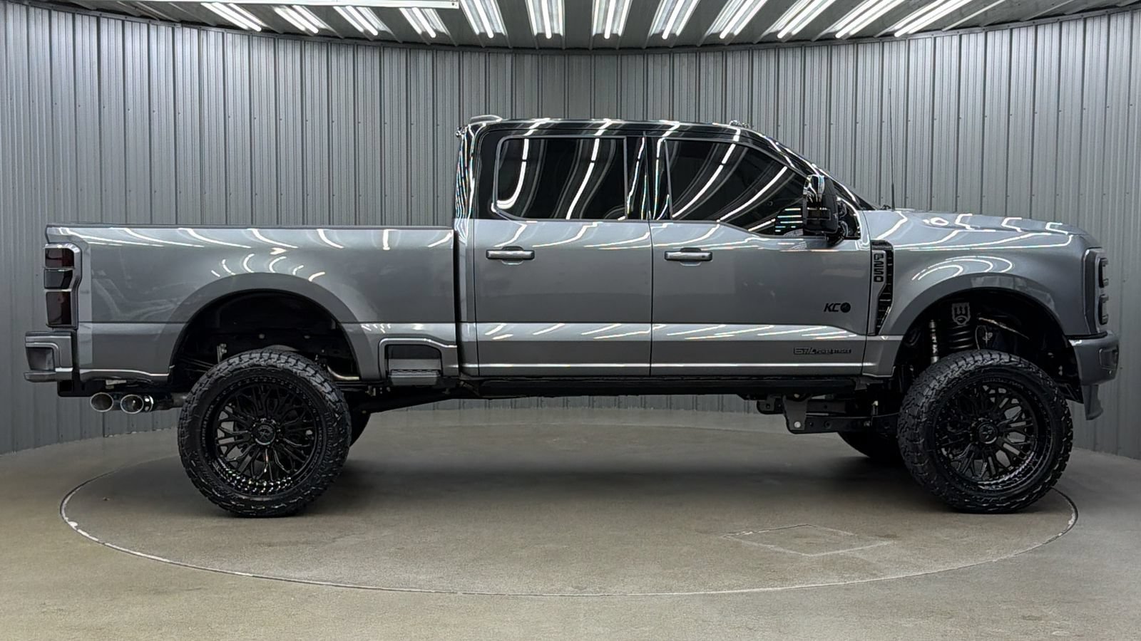 Used 2026 Ford F250 Platinum AWD/4WD image 6