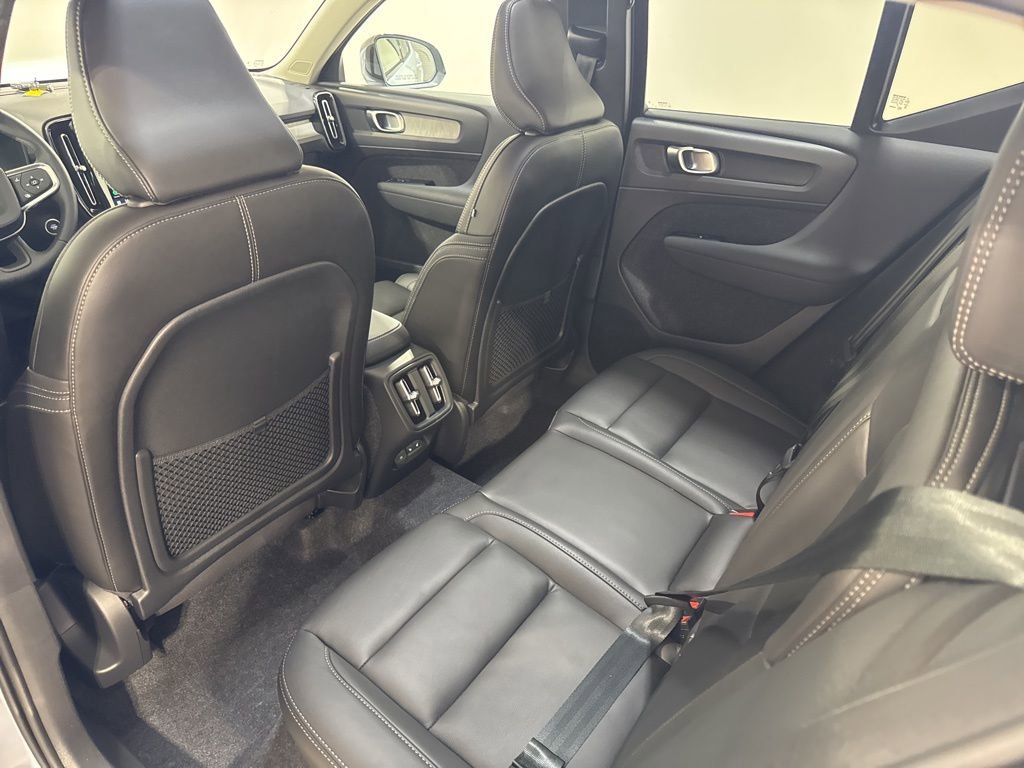 Used 2026 Volvo XC40 B5 Plus w/ Protection Package Premier AWD/4WD image 21