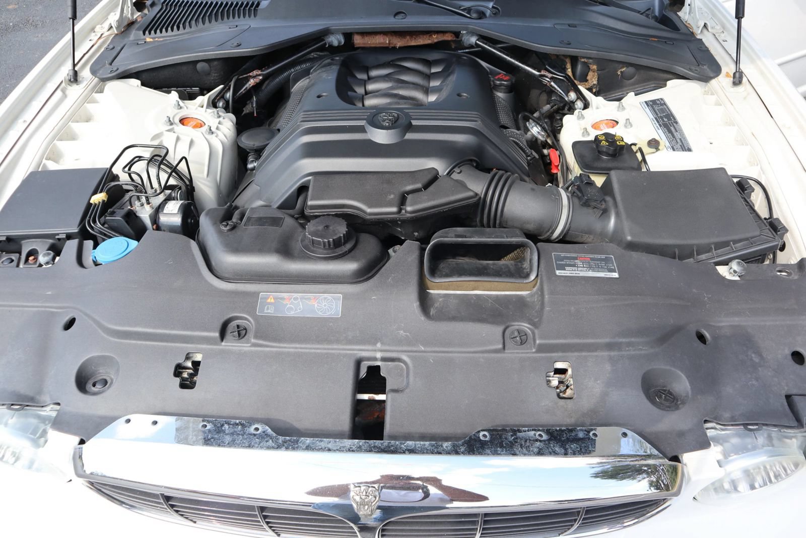 Used 2004 Jaguar XJ8 RWD image 33