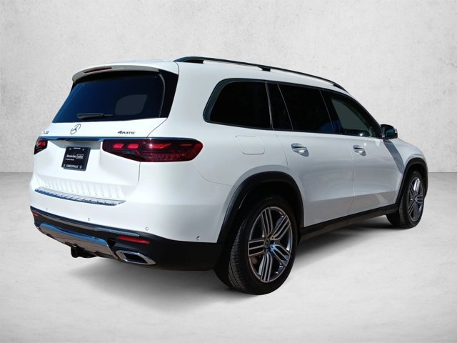Used 2024 Mercedes-Benz GLS 450 4MATIC image 5