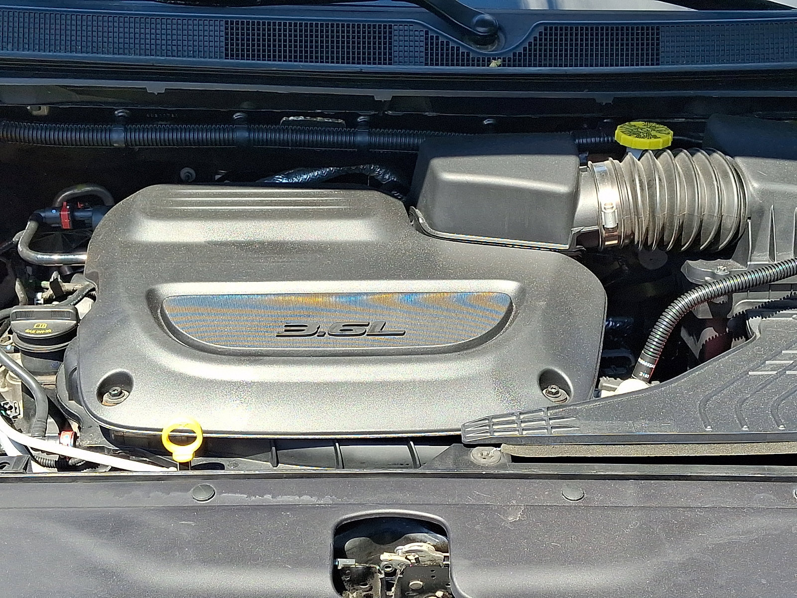 Used 2023 Chrysler Pacifica Touring-L FWD image 28