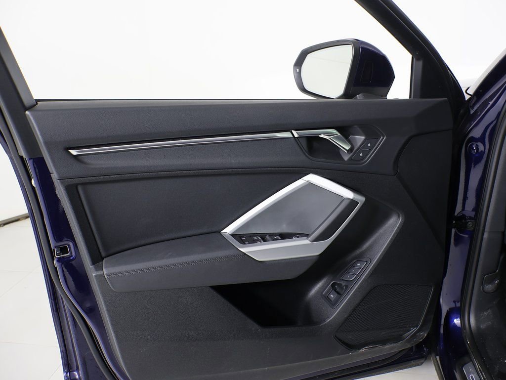 Certified 2025 Audi Q3 2.0T Premium w/ Convenience Package image 22